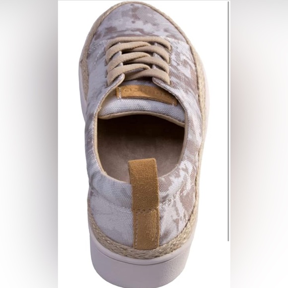 NWT Spenco Malibu Lace Sneaker - Picture 3 of 11